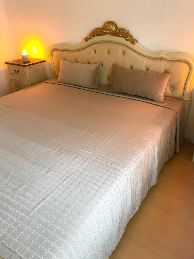 "Casa20200" 2 X Apartments Je 150Qm Fuer Business, Familien, Gruppen, Handwerker 15Min Von Berlin, Erdbeerhof, Outlet B5, 5Min Vom See Falkensee !! 2 Apartment Each 150Qm For Business , Families 15Min From Berlin!! Eksteriør billede
