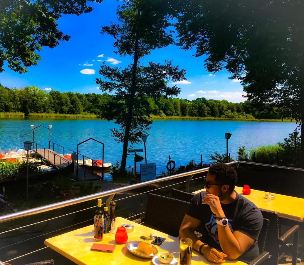 "Casa20200" 2 X Apartments Je 150Qm Fuer Business, Familien, Gruppen, Handwerker 15Min Von Berlin, Erdbeerhof, Outlet B5, 5Min Vom See Falkensee !! 2 Apartment Each 150Qm For Business , Families 15Min From Berlin!! Eksteriør billede