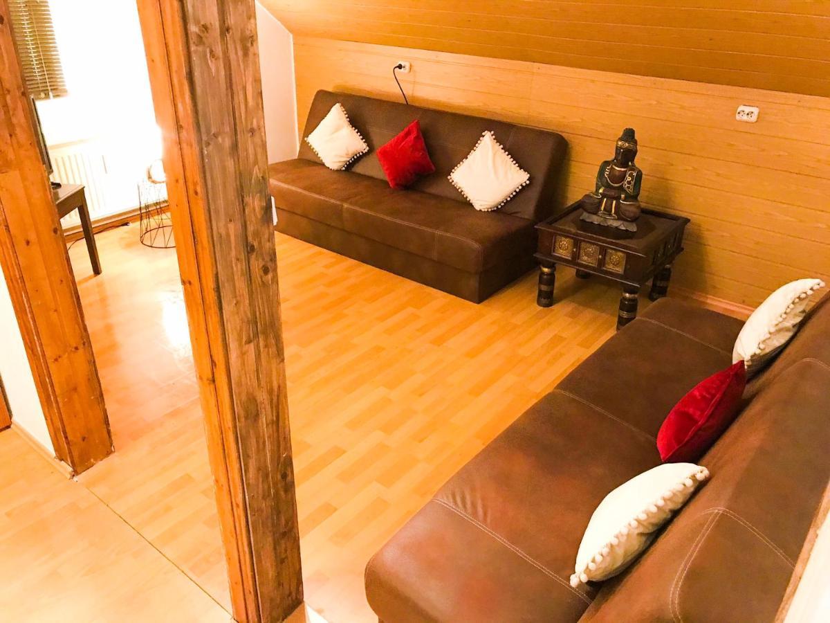 "Casa20200" 2 X Apartments Je 150Qm Fuer Business, Familien, Gruppen, Handwerker 15Min Von Berlin, Erdbeerhof, Outlet B5, 5Min Vom See Falkensee !! 2 Apartment Each 150Qm For Business , Families 15Min From Berlin!! Eksteriør billede