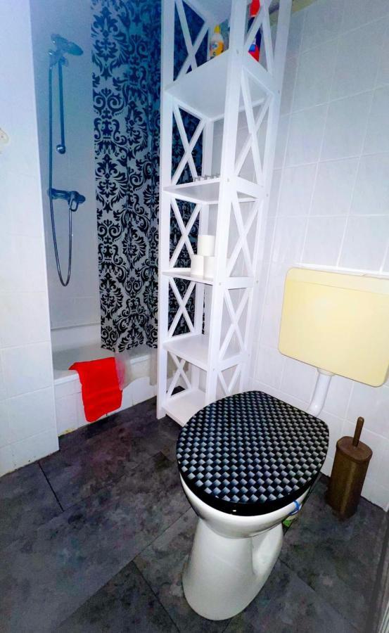 "Casa20200" 2 X Apartments Je 150Qm Fuer Business, Familien, Gruppen, Handwerker 15Min Von Berlin, Erdbeerhof, Outlet B5, 5Min Vom See Falkensee !! 2 Apartment Each 150Qm For Business , Families 15Min From Berlin!! Eksteriør billede